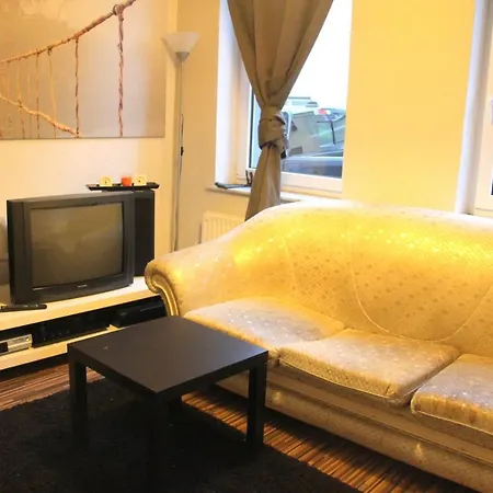 Steile Wand Apartament *